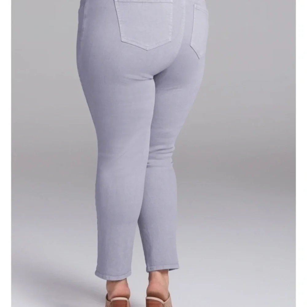 NWT NYDJ curves 360 size 28 slim ankle jeans